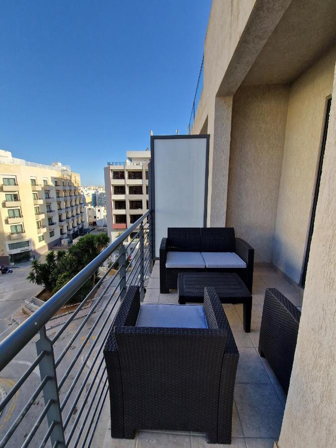 Korzo Suites St. Julian'S Экстерьер фото