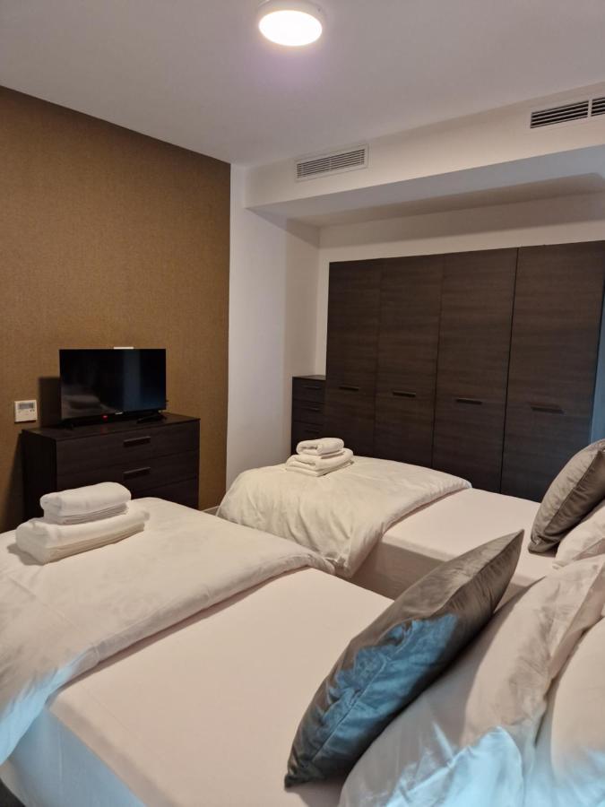 Korzo Suites St. Julian'S Экстерьер фото